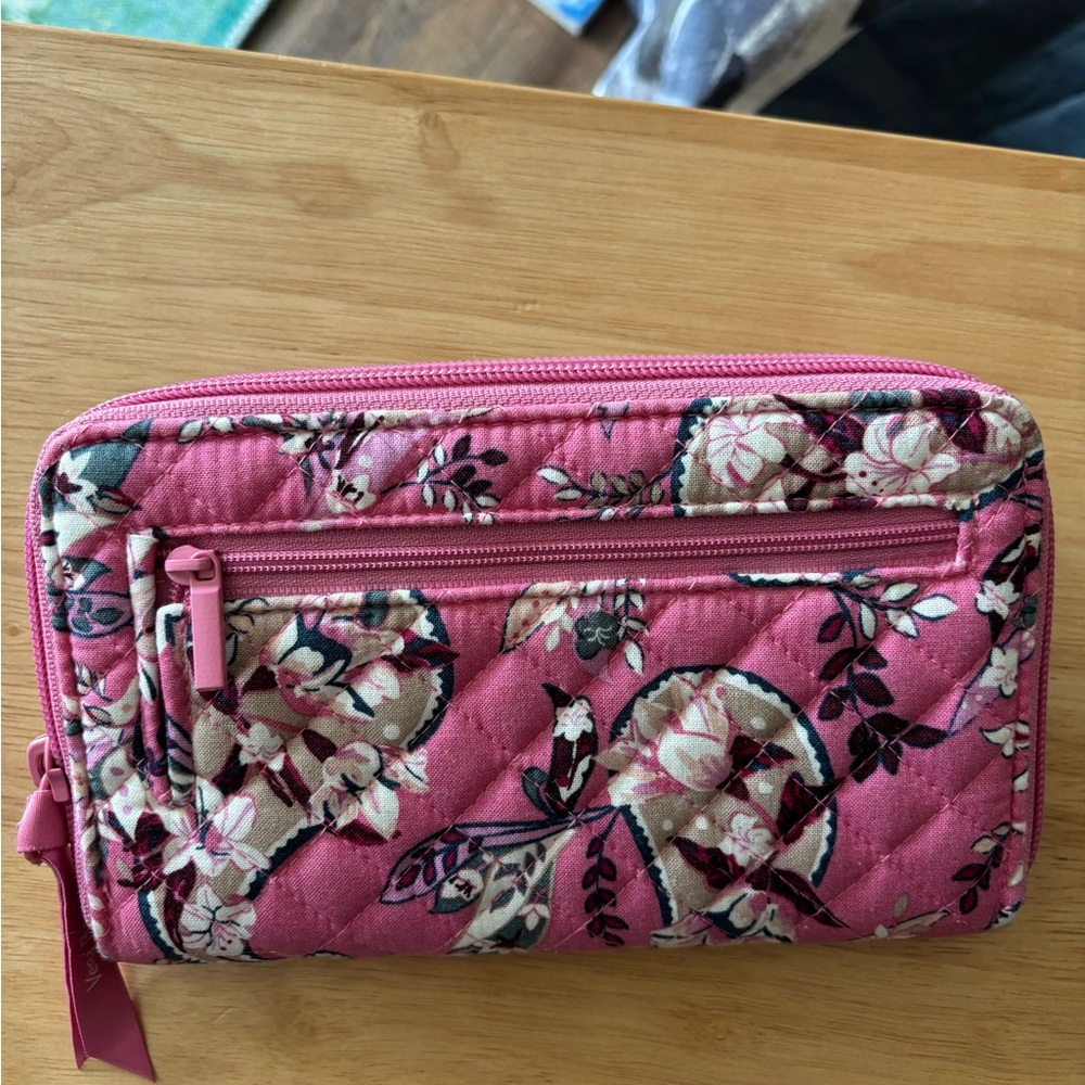 Vera Bradley RFID Turnlock Wallet- Botanical Paisley Pink - Picture 4 of 4